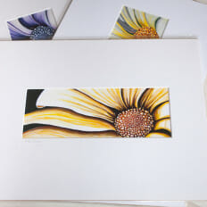 Bee Daisy - print